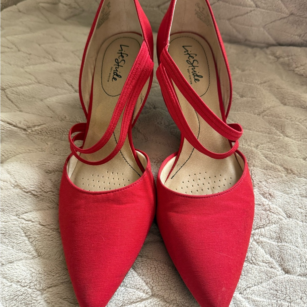 Life Stride Red Pointed-Toe Strappy Pumps - Picture 2 of 6